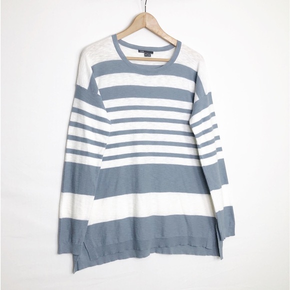 Vince, gray and white striped linen tunic top - Picture 4 of 8